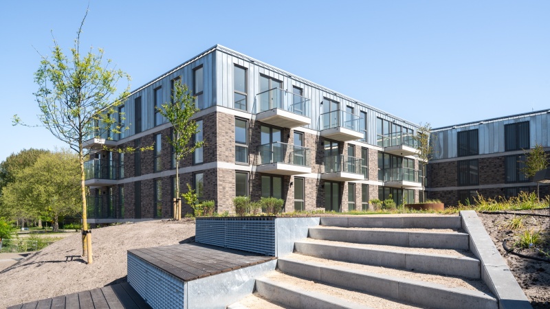 PleijsierBouwegbertdeboer.com LR20260429 3364 trappen in buurt NOGKleiner16bij9