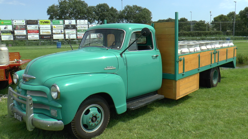 StoPaZa 02 Historische melkwagen of aardappelauto