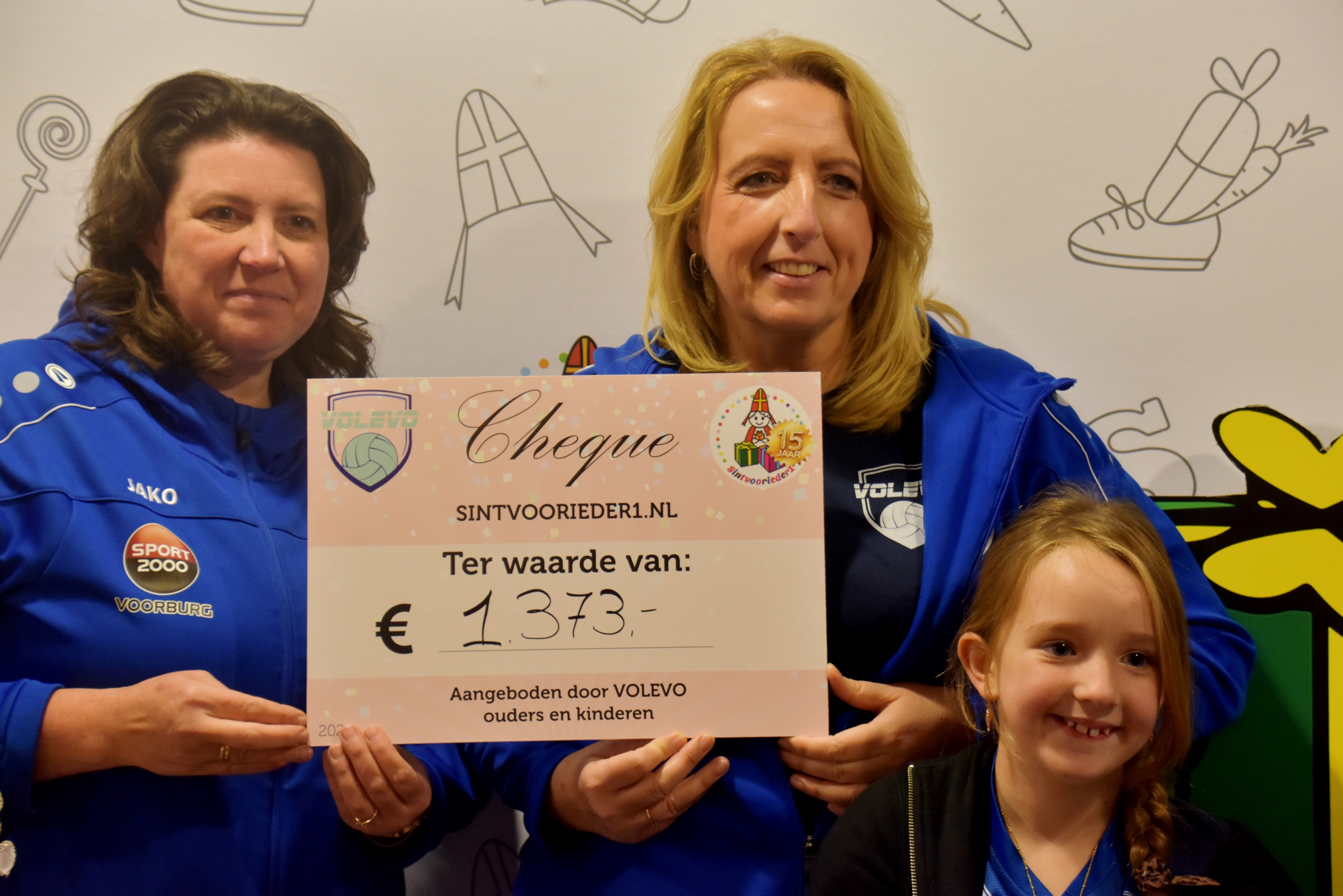 2024 11 21 13 Cheque van volleybalver. VOLEVO