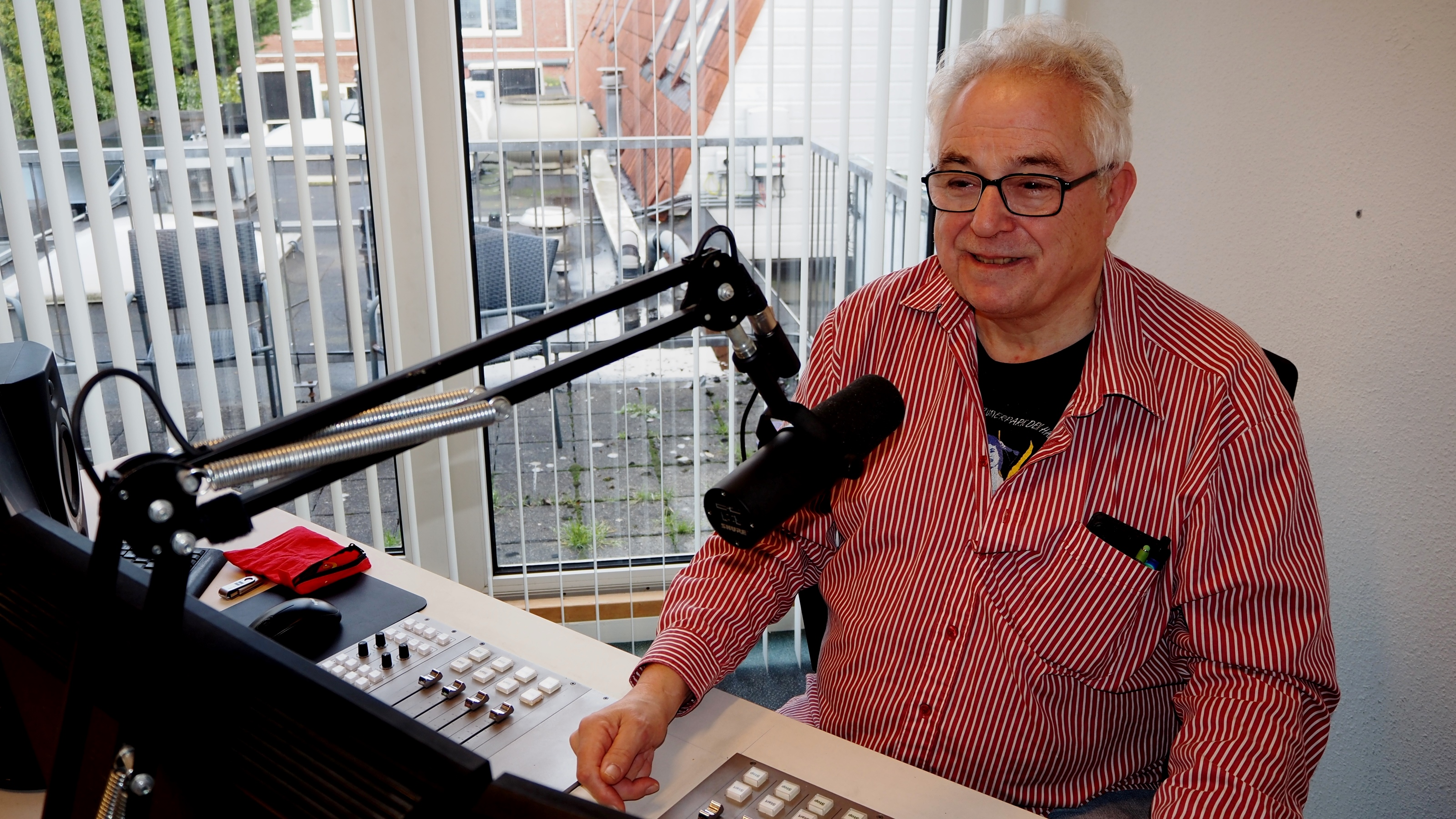 Radiopionier Peter van der Aar (70) overleden: een leven lang in dienst van de lokale omroep