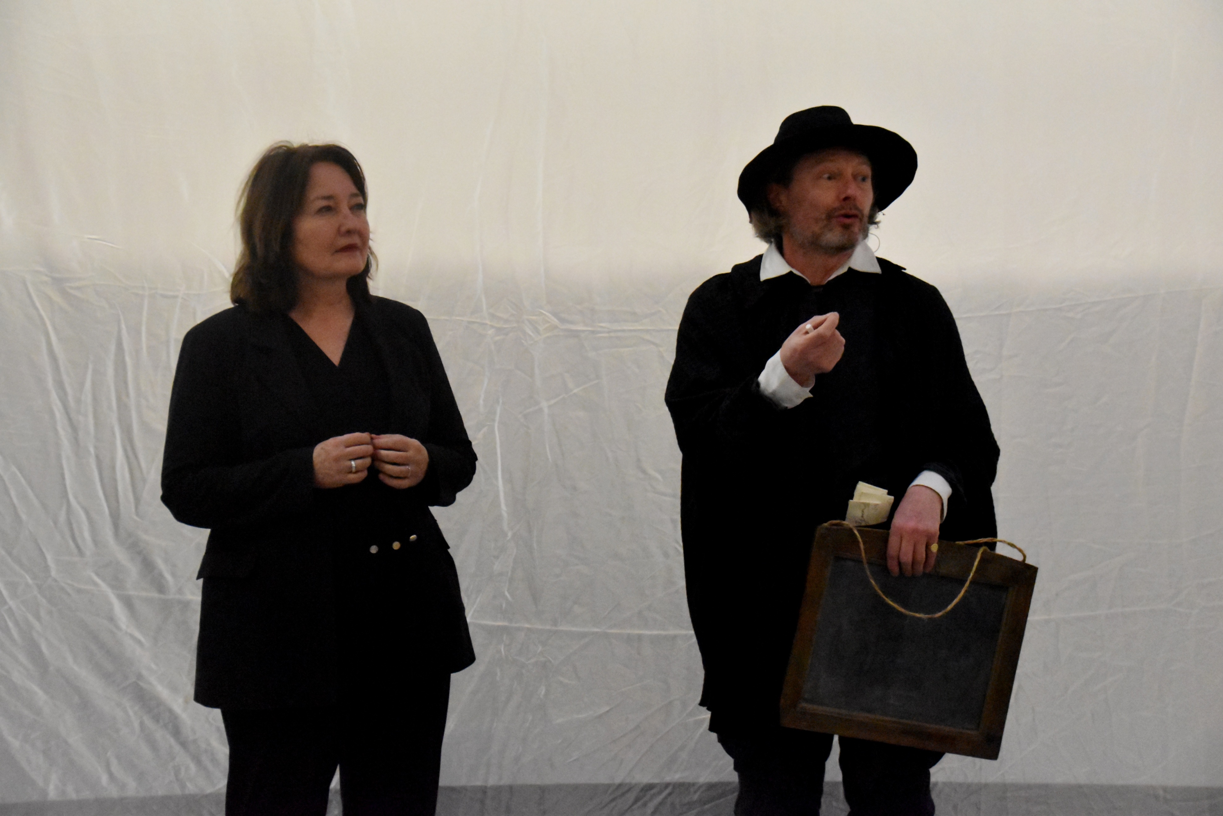 Gez opDH 22 Wethouder Saskia Bruines en Jan van Goyen