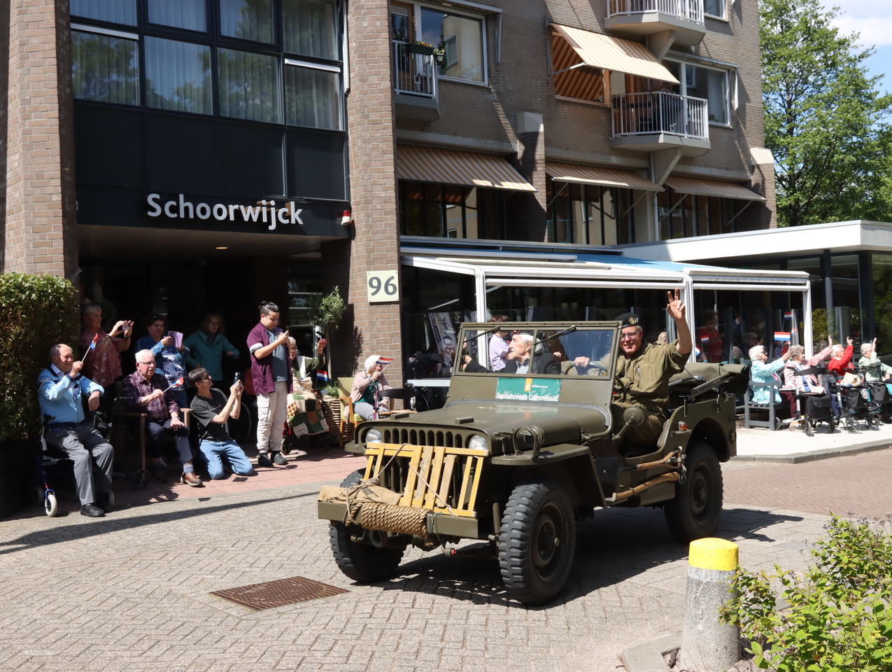 Bevrijding bergh zwaai