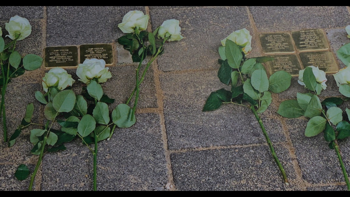 afb stolpersteine uit boek 4 Uitreiking inz Lot van Joden in L V 2 verkleind