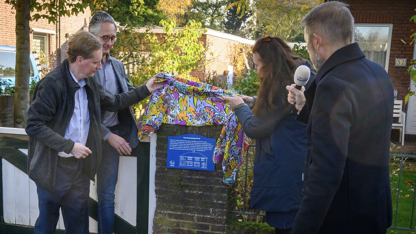 Onthulling bordje Remmerswaal